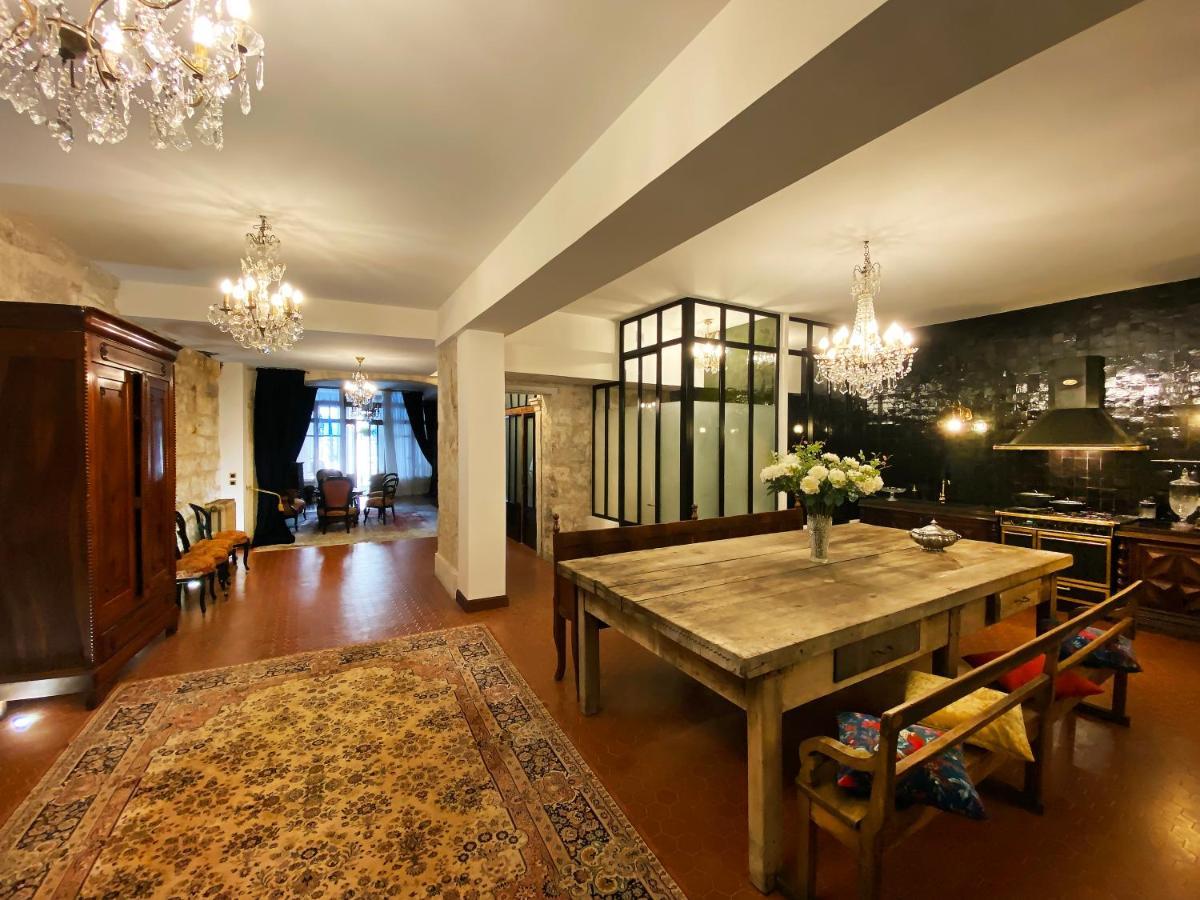 L'Heure Bleue - Charme Et Histoire Au Coeur D'Avignon Apartment Bagian luar foto